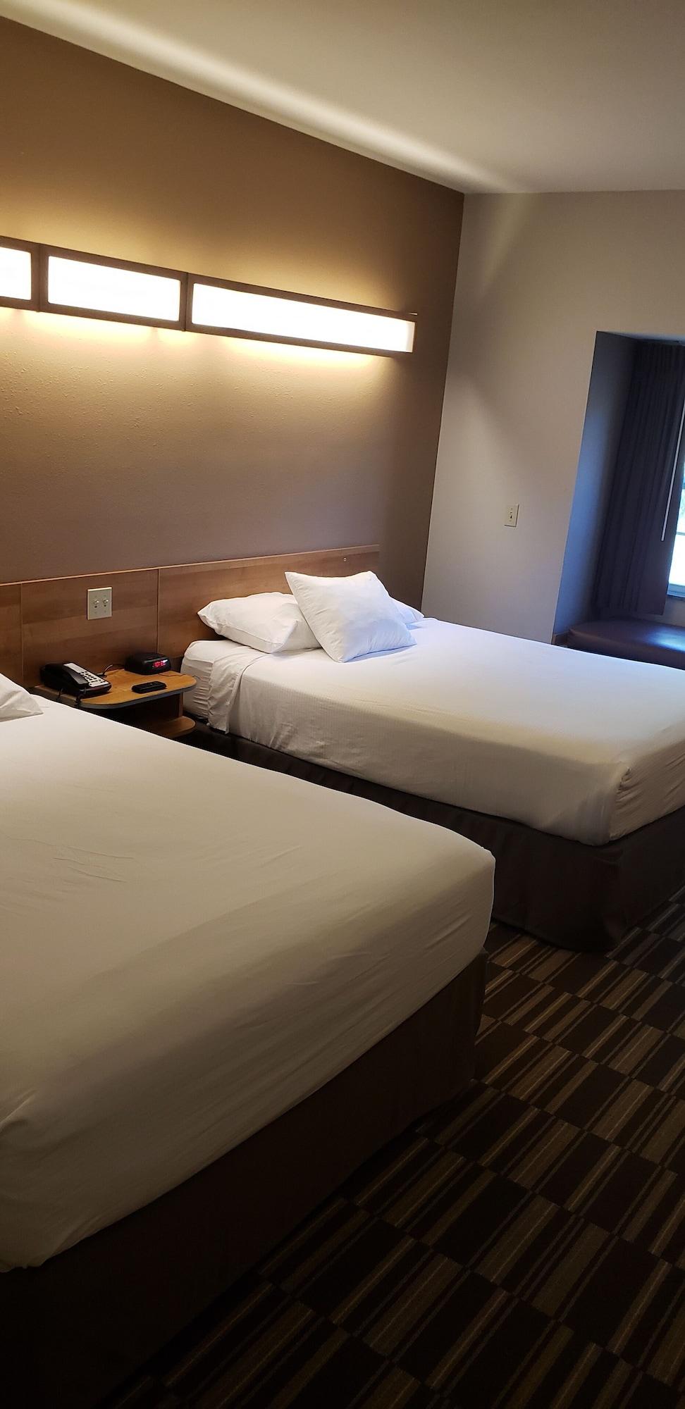York Microtel Inn & Suites By Wyndham Экстерьер фото
