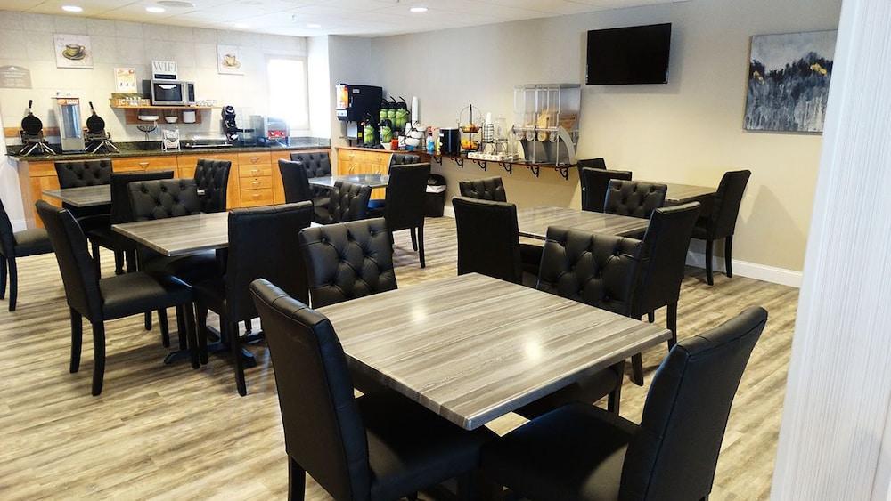 York Microtel Inn & Suites By Wyndham Экстерьер фото