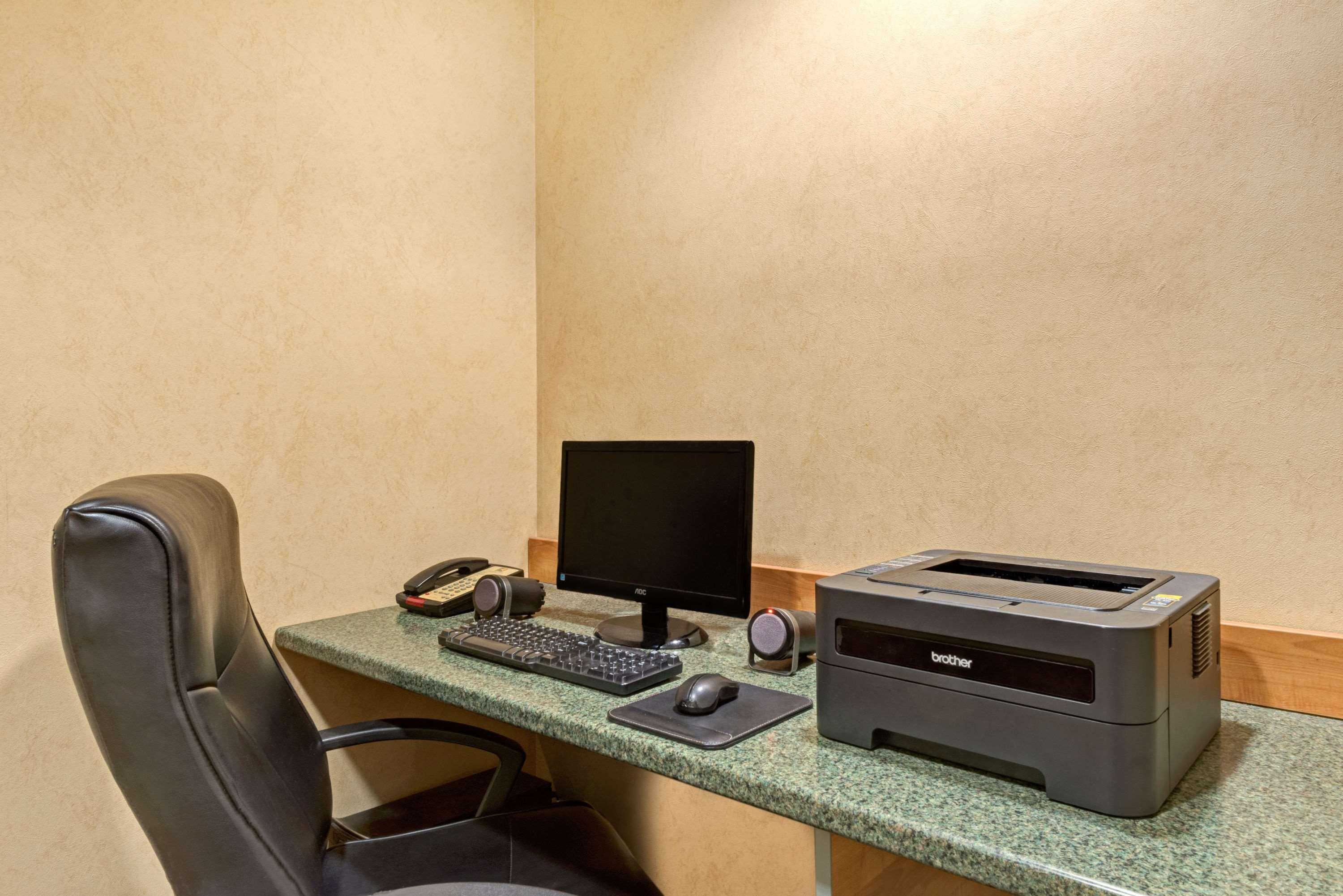 York Microtel Inn & Suites By Wyndham Экстерьер фото