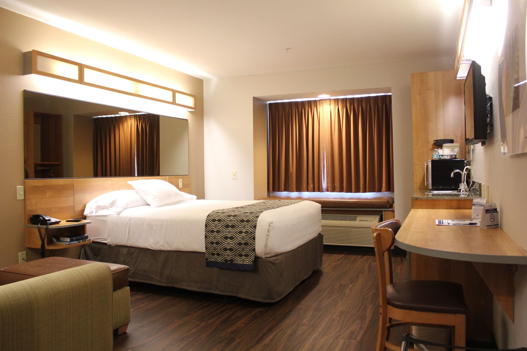 York Microtel Inn & Suites By Wyndham Экстерьер фото